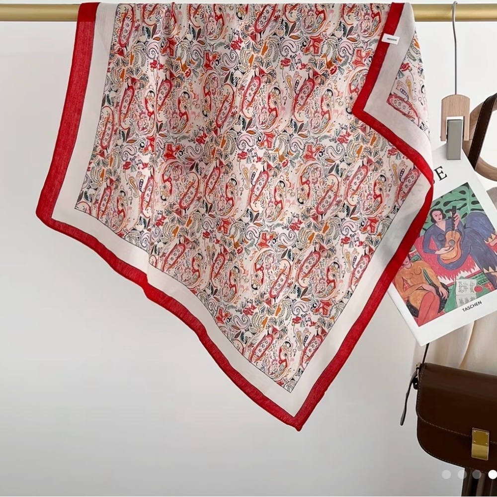 Square Scarf with Paisley Design and Red Edge